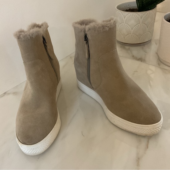 Caslon Suede & Synthetic Taupe with Hidden wedge boots . - Picture 6 of 9